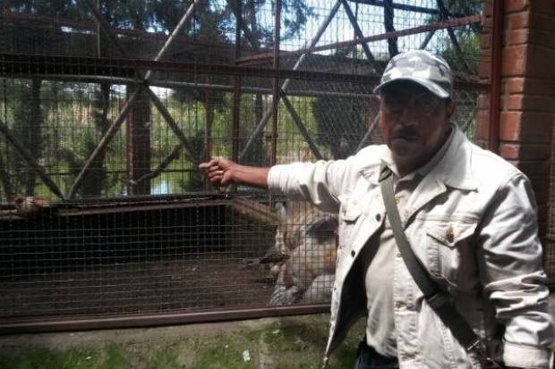 Por anomalías, Profepa multa a ex director del aviario del Parque Ecológico