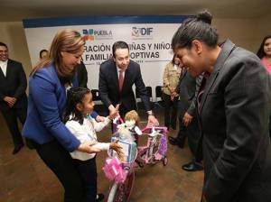 DIF estatal integra a cinco menores de edad a familias adoptivas