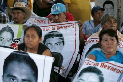 PGR ofrece 2.5 mdp por cinco implicados en caso Ayotzinapa