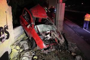 Mujer falleció por impacto en muro de la autopista México-Puebla
