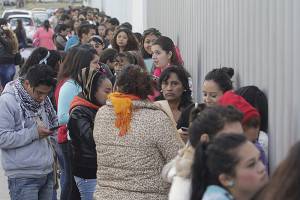 Sigue evaluación de maestros de Chiapas en cinco sedes de Puebla