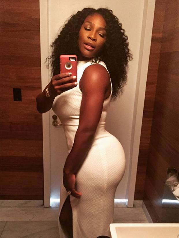 Serena Williams regaló sensual selfie en redes sociales
