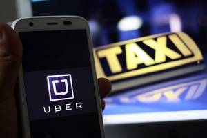 Conoce los secretos de Uber para ganar mercado a taxistas