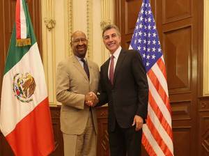 Alcaldes de Puebla y Filadelfia firman acuerdo de colaboración