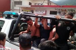 Policías de Puebla casi linchados dejan Veracruz sin cargos en su contra