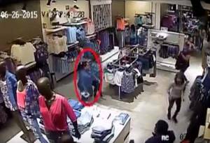 VIDEO: Así roban en una tienda departamental de Puebla