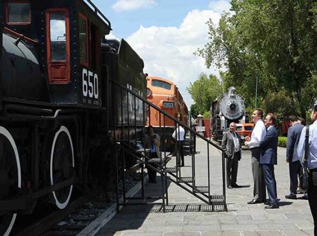 RMV encabeza reunión del proyecto del tren turístico Puebla-Cholula