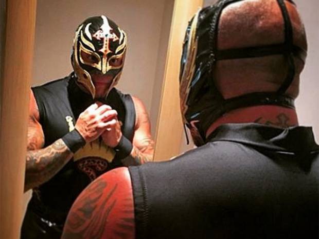 Rey Mysterio Jr. no se retirará de la lucha libre, hará homenaje al Hijo del Perro Aguayo