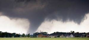 Tornados golpean Oklahoma y Nebraska; encienden alerta en EU
