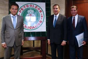 Moreno Valle y Gali se reúnen con director general de Pemex