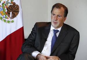 Papa “estigmatiza” a México, considera canciller Meade