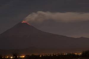 FOTOS: Popocatépetl presentó fase eruptiva esta madrugada