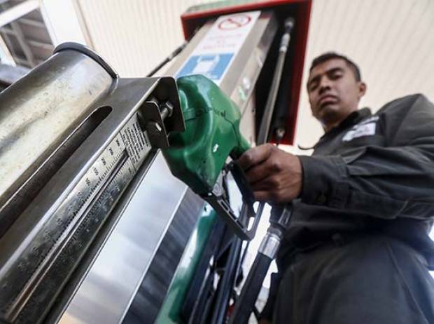 Empresarios advierten contingencia histórica por desabasto de gasolina en Puebla