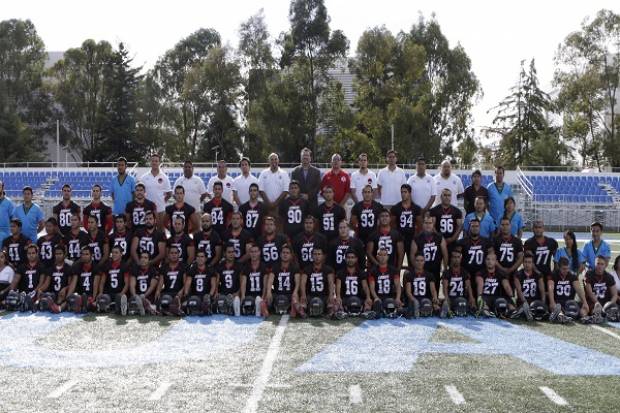 Lobos BUAP presentó equipo de futbol americano para la temporada ONEFA 2015