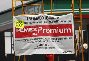 “No hay Premium”, avisan gasolineras de Puebla a sus clientes