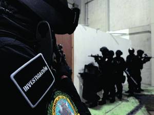 Rescatan en Chimalhuacán a joven secuestrada en Atlixco; 7 detenidos