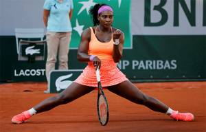 Serena Williams avanzó a la final del Roland Garros donde enfrentará a Safarova