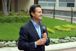 Dan de alta a Peña Nieto y regresa a sus actividades este lunes