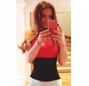 Lindsay Lohan quiere mini cintura y la presenta en Instagram