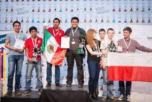 Estudiantes de la BUAP triunfan en Robotchallenge de Austria