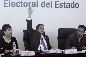 Congreso recibe renuncia oficial del presidente del IEE Puebla