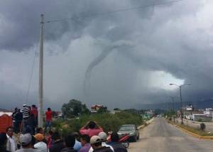 VIDEO: Tornado daña 91 viviendas de San Cristóbal de las Casas