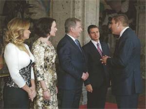 Gobernador de Puebla asiste a reunión de Peña Nieto con el mandatario de Finlandia