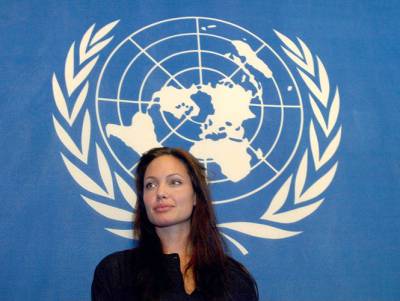 Angelina Jolie considera integrarse al mundo de la política