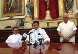 Bodas gays, “expresiones del mal”, afirma obispo auxiliar de Oaxaca
