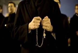 Iglesia católica faculta a sacerdotes a otorgar perdón por aborto