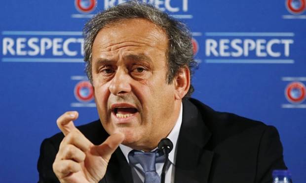 Michel Platini exige renuncia de Blatter, UEFA abandonaría competencias de FIFA