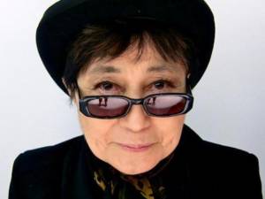 Yoko reveló que fue amante de Hillary Clinton