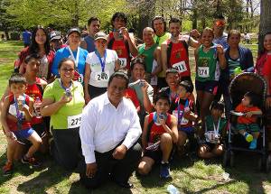 Premian a poblanos ganadores de la Carrera 5 de Mayo en NY