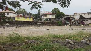 Destrucción “épica” y 20 muertos deja tormenta en Dominicana