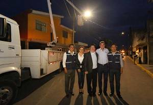 Tony Gali supervisa nuevo alumbrado en colonia Segunda Ampliación Guadalupe Hidalgo