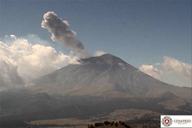 Volcán Popocatépetl emite 143 exhalaciones de baja intensidad