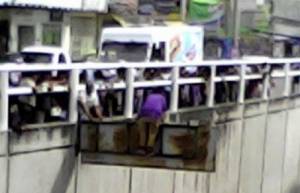 Mujer intentó suicidarse en el distribuidor vial de la CAPU