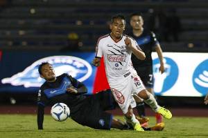Lobos BUAP aún respira en la Copa MX, derrotó 2-0 a Celaya