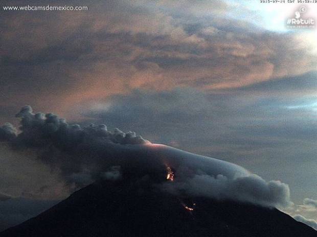 Emergencia en cinco municipios de Colima por erupción volcánica