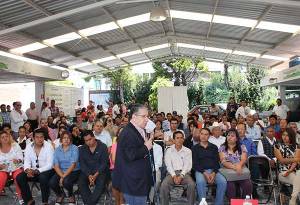 Doger se reúne con ex propietarios de verificentros de Puebla