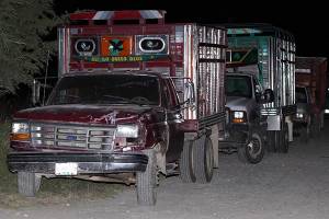 Aseguran 31 camionetas con combustible robado en Tepeaca