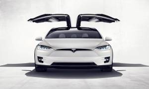 Tesla Model X presenta nueva SUV eléctrica