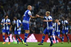 Porto sacó triunfo 2-1 ante Chelsea con polémico arbitraje en la Champions