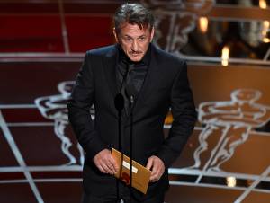 Sean Penn: Es de estúpidos malinterpretar broma a Iñárritu