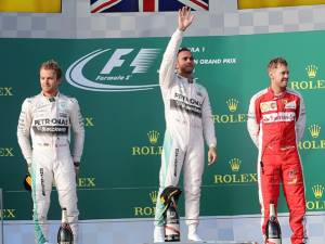 Lewis Hamilton ganó el Gran Premio de Australia de la F1