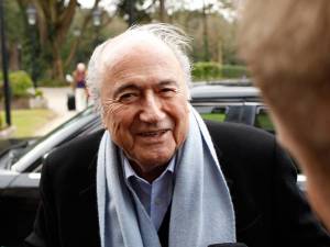 Blatter se defiende: No soy corrupto y no me verán tras las rejas