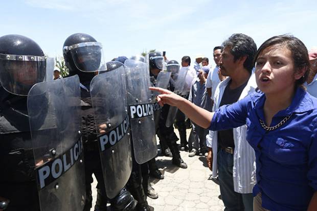 Vecinos de Calpan protestan contra relleno sanitario de Cholula