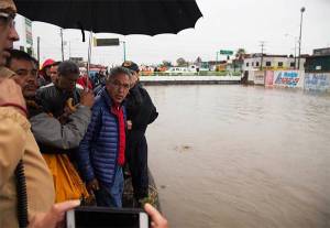 Suman 3 mil damnificados por las lluvias en Michoacán