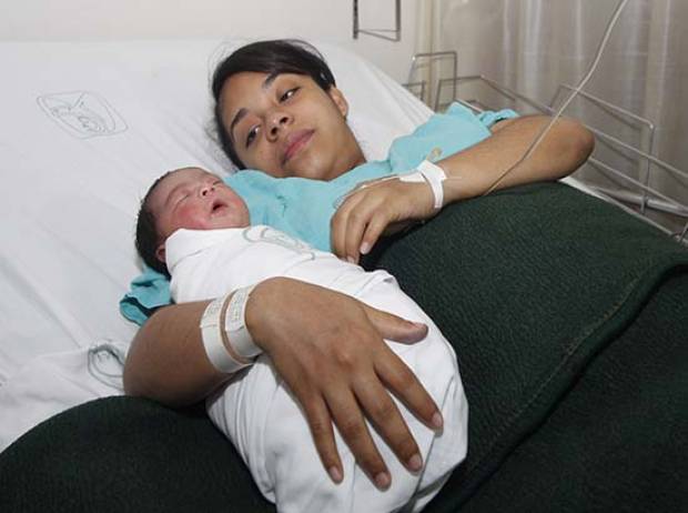 Nacen hasta 35 poblanos al día en el hospital San Alejandro del IMSS