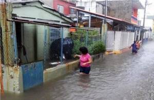 Inundaciones de hasta 50 centímetros en Tabasco por frente frío